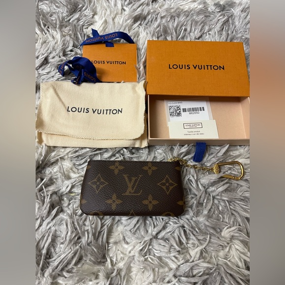 *** SOLD *** Louis Vuitton Key Pouch Monogram - Picture 11 of 13